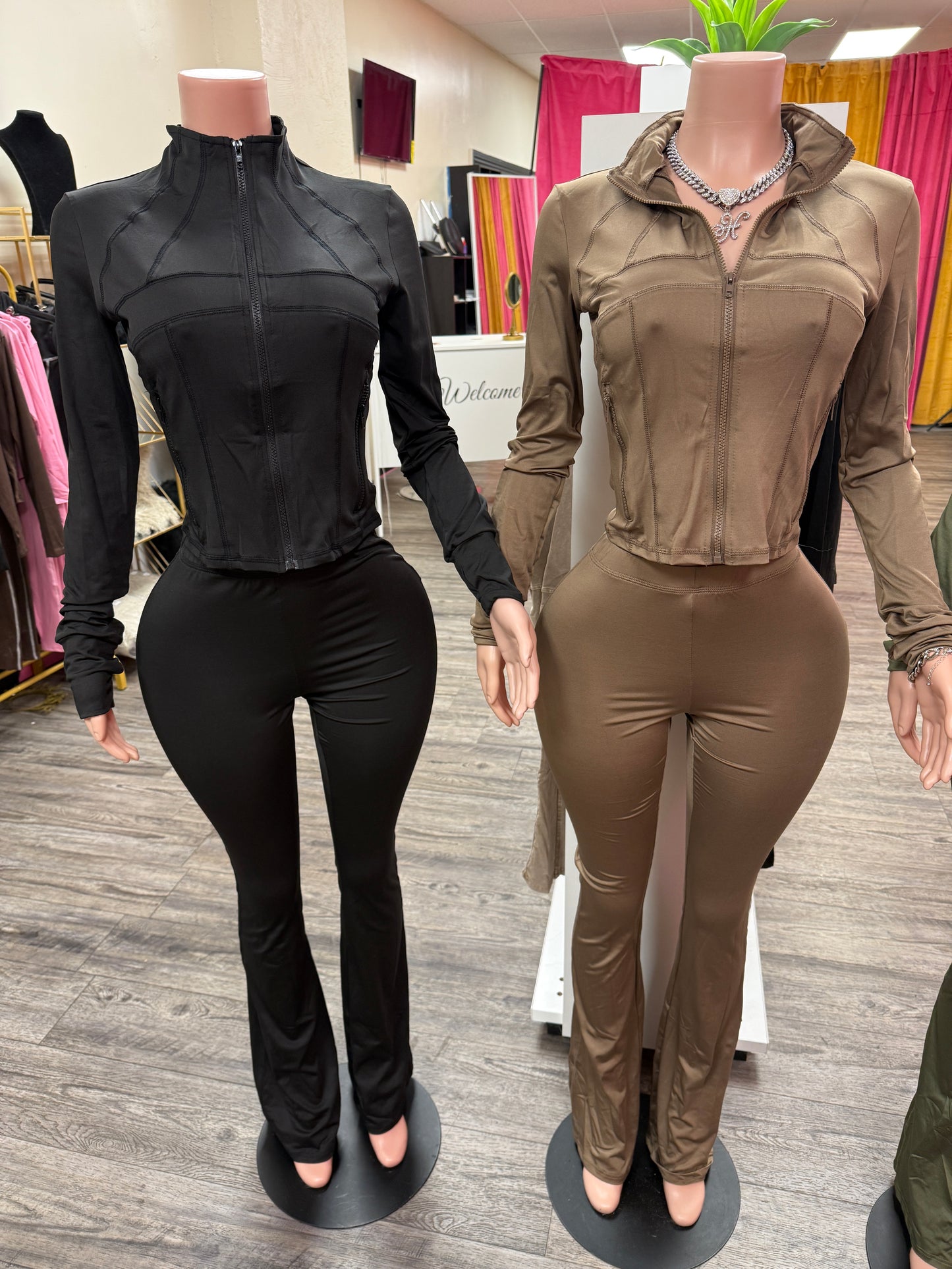 Active Flare Pants Set