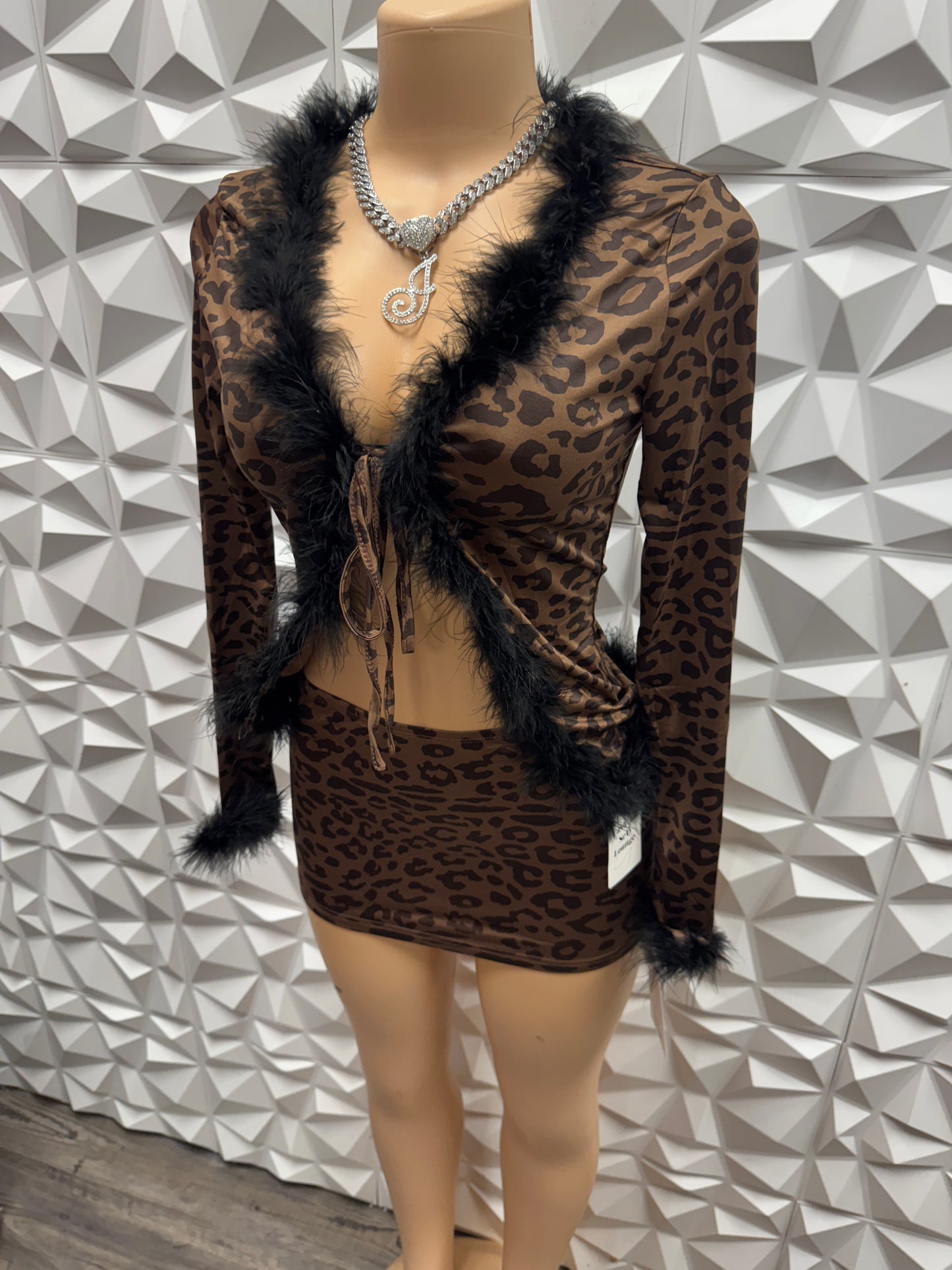 Brown Fur Trim Set