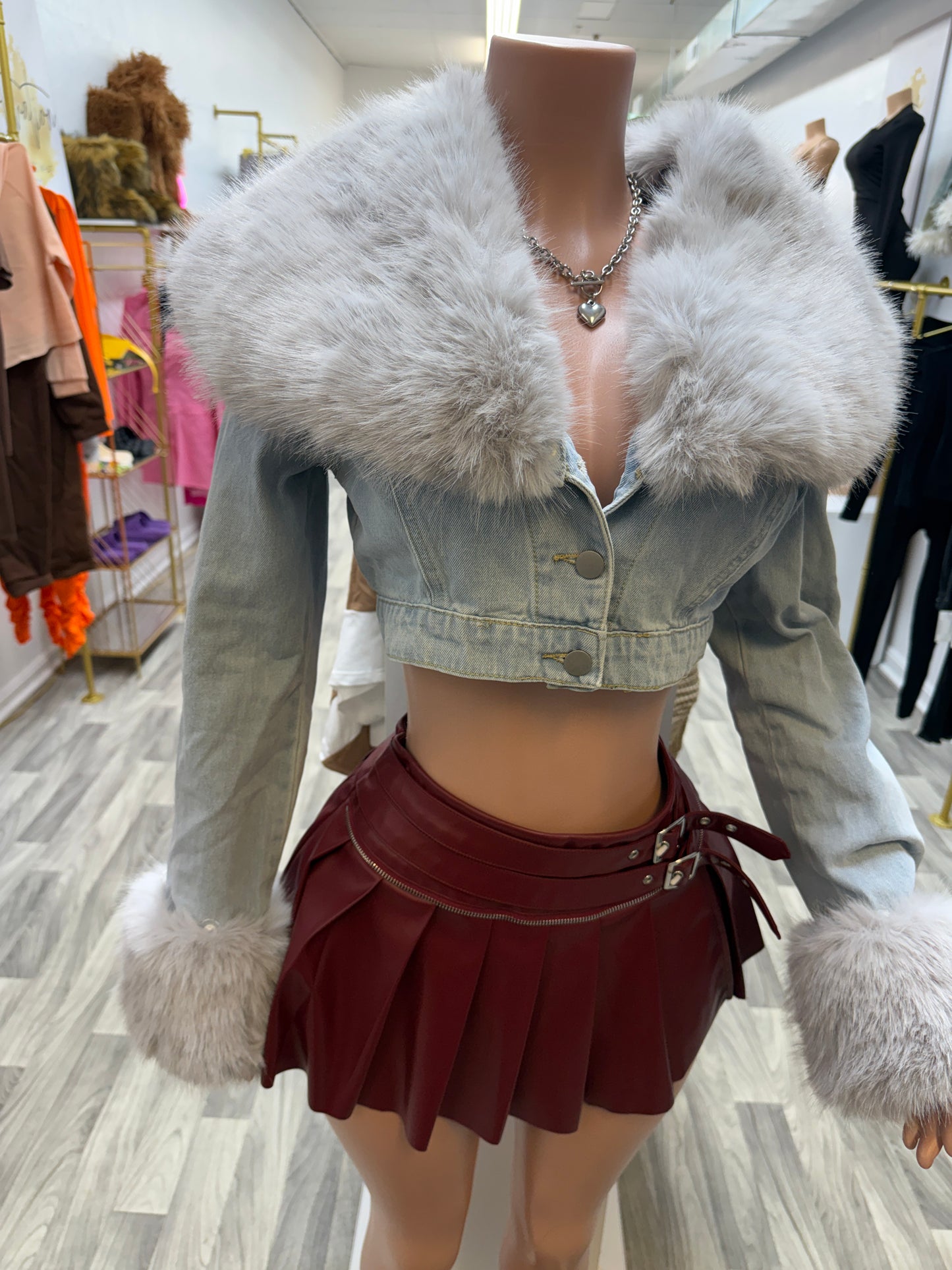 2-in-1 Luxe Fur Collar Denim Crop Jacket
